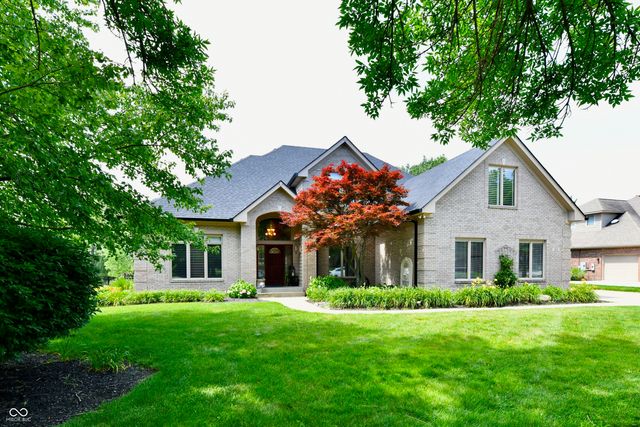 1324 Eagle Valley Drive, Greenwood, IN 46143