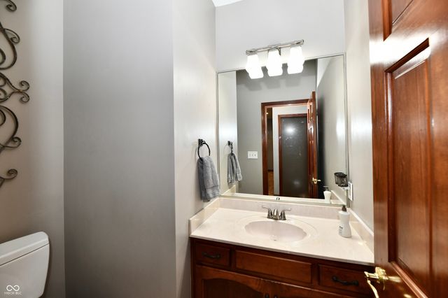 1324 Eagle Valley Drive, Greenwood, IN 46143