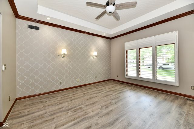 1324 Eagle Valley Drive, Greenwood, IN 46143