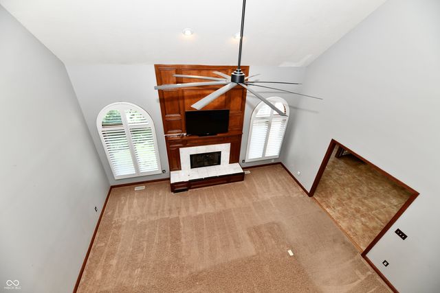 1324 Eagle Valley Drive, Greenwood, IN 46143