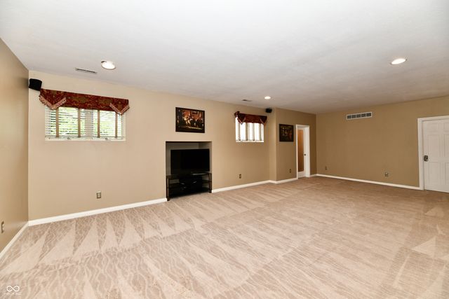 1324 Eagle Valley Drive, Greenwood, IN 46143
