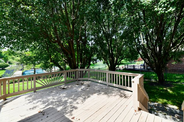 1324 Eagle Valley Drive, Greenwood, IN 46143