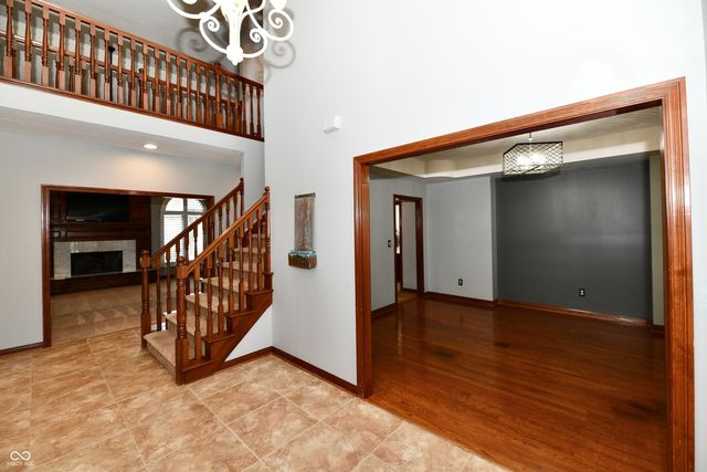 1324 Eagle Valley Drive, Greenwood, IN 46143