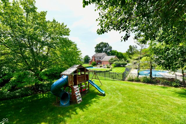 1324 Eagle Valley Drive, Greenwood, IN 46143