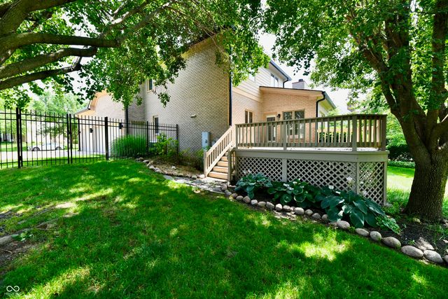 1324 Eagle Valley Drive, Greenwood, IN 46143