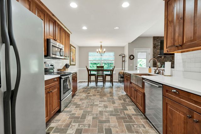 7534 Gawain Path, Ooltewah, TN 37363
