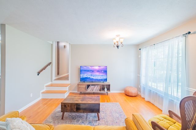 639 Sunburst Dr, Mcminnville, TN 37110