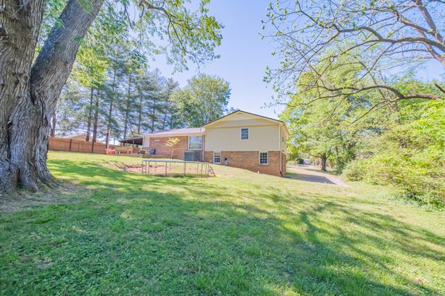 639 Sunburst Dr, Mcminnville, TN 37110