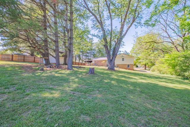639 Sunburst Dr, Mcminnville, TN 37110