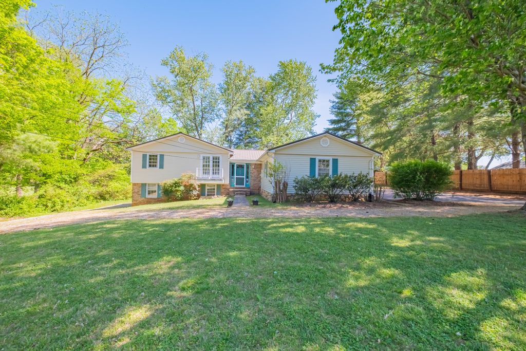 639 Sunburst Dr, Mcminnville, TN 37110