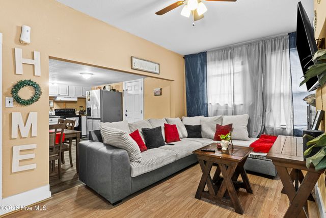 805 Hunter Street, Elizabeth City, NC 27909