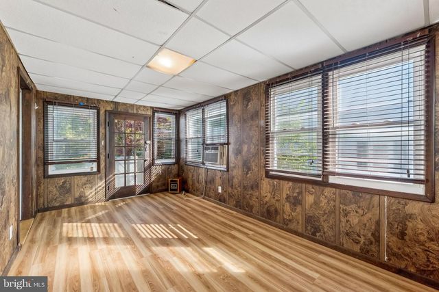 38 CHAUNCEY AVE, Ewing, NJ 08638