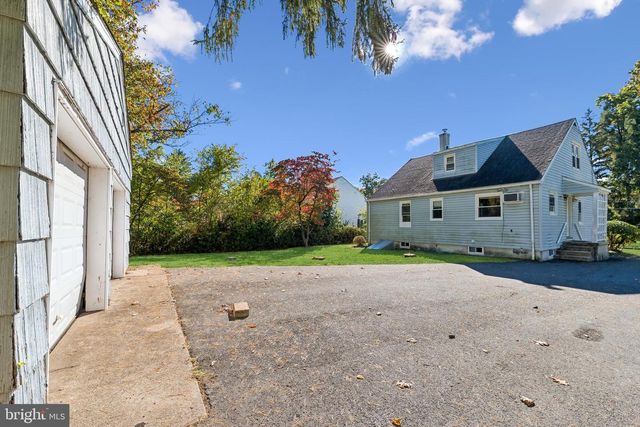 38 CHAUNCEY AVE, Ewing, NJ 08638