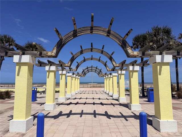 538 REVILO BOULEVARD, Daytona Beach, FL 32118