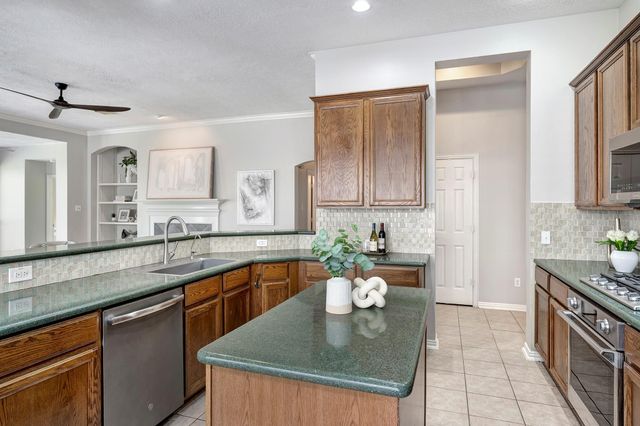 1299 Ocean Manor Lane, League City, TX 77573