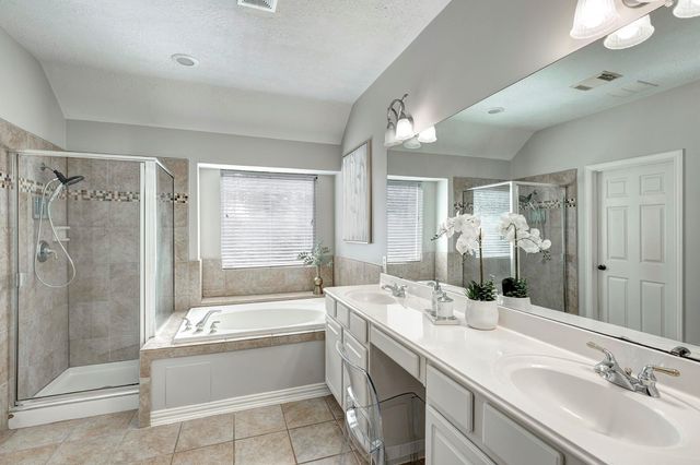 1299 Ocean Manor Lane, League City, TX 77573