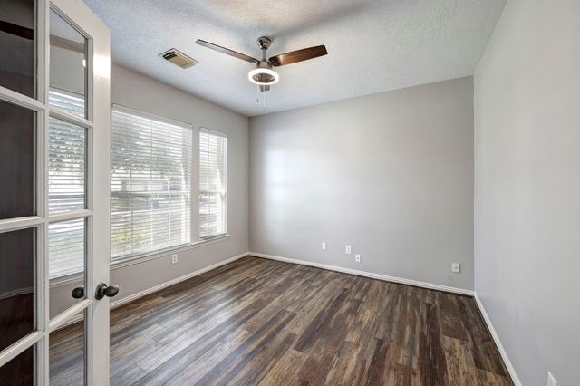 1299 Ocean Manor Lane, League City, TX 77573