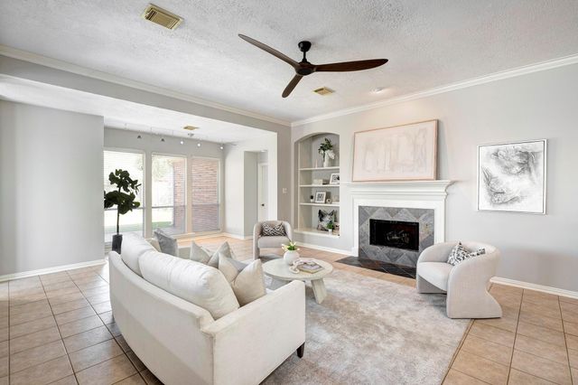 1299 Ocean Manor Lane, League City, TX 77573