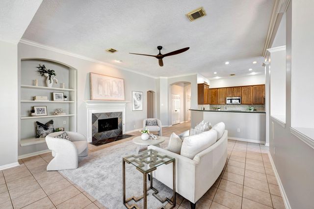 1299 Ocean Manor Lane, League City, TX 77573