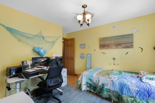 5918 Xerxes Avenue N, Brooklyn Center, MN 55430