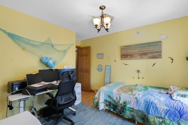 5918 Xerxes Avenue N, Brooklyn Center, MN 55430