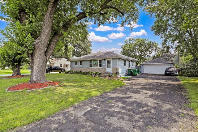 5918 Xerxes Avenue N, Brooklyn Center, MN 55430