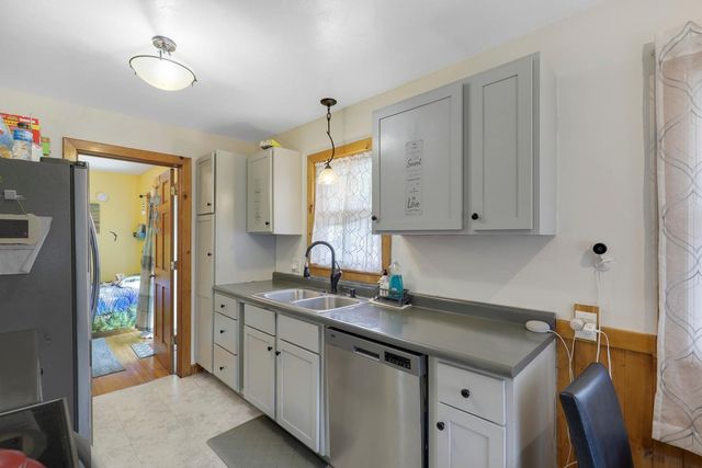 5918 Xerxes Avenue N, Brooklyn Center, MN 55430