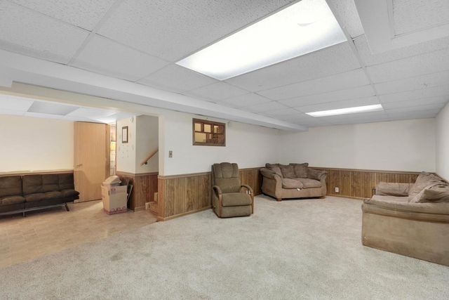 5918 Xerxes Avenue N, Brooklyn Center, MN 55430