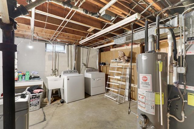 5918 Xerxes Avenue N, Brooklyn Center, MN 55430