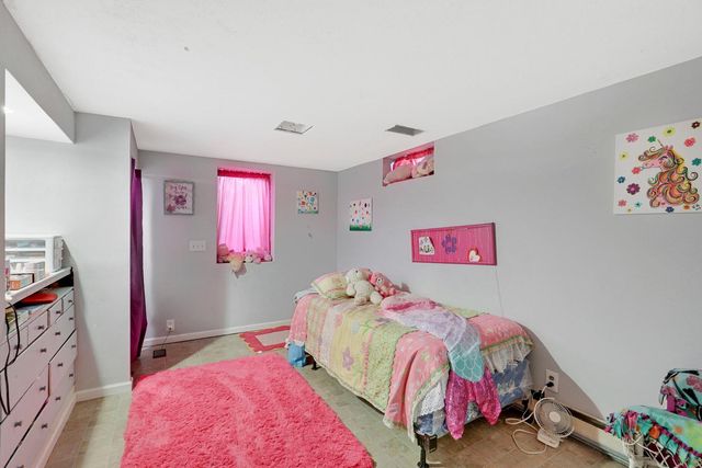 5918 Xerxes Avenue N, Brooklyn Center, MN 55430