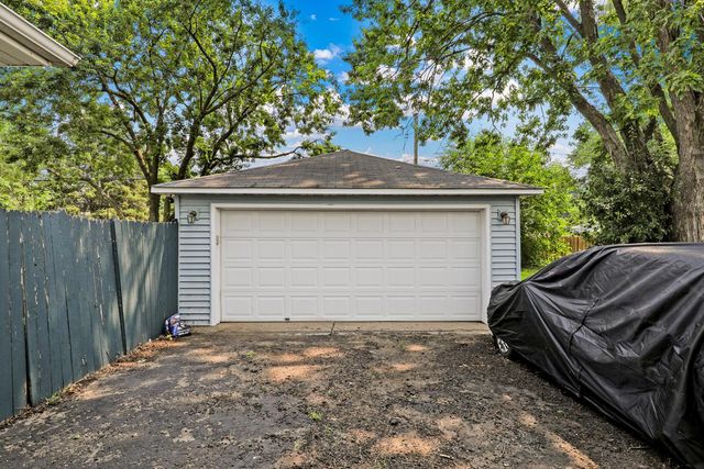 5918 Xerxes Avenue N, Brooklyn Center, MN 55430