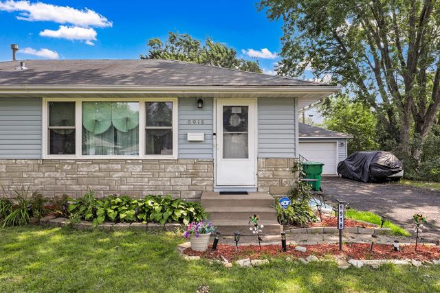 5918 Xerxes Avenue N, Brooklyn Center, MN 55430