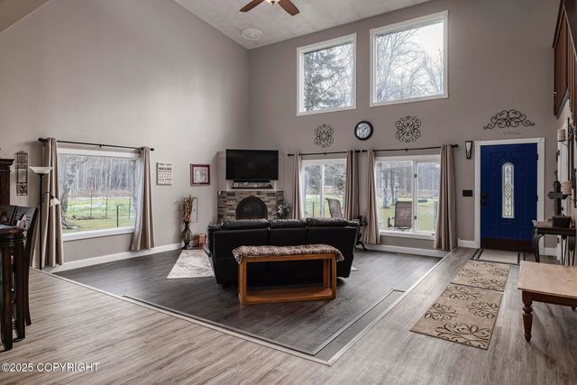 2871 E Fairview Loop, Wasilla, AK 99654