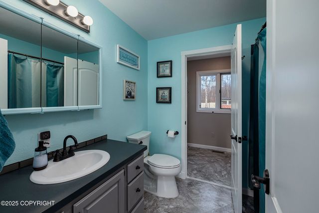 2871 E Fairview Loop, Wasilla, AK 99654