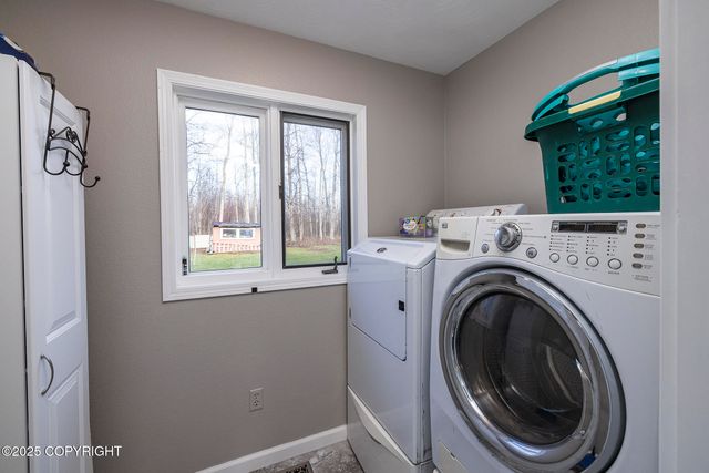 2871 E Fairview Loop, Wasilla, AK 99654