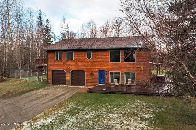 2871 E Fairview Loop, Wasilla, AK 99654