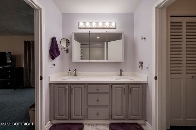 2871 E Fairview Loop, Wasilla, AK 99654