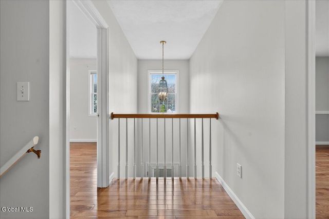 15 Coneflower Court, Malta, NY 12020