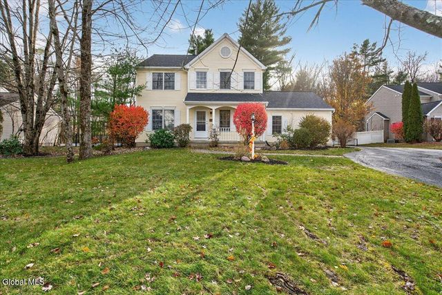 15 Coneflower Court, Malta, NY 12020