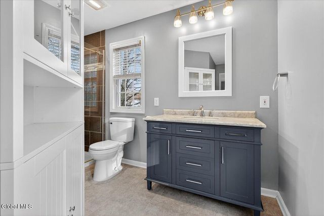 15 Coneflower Court, Malta, NY 12020