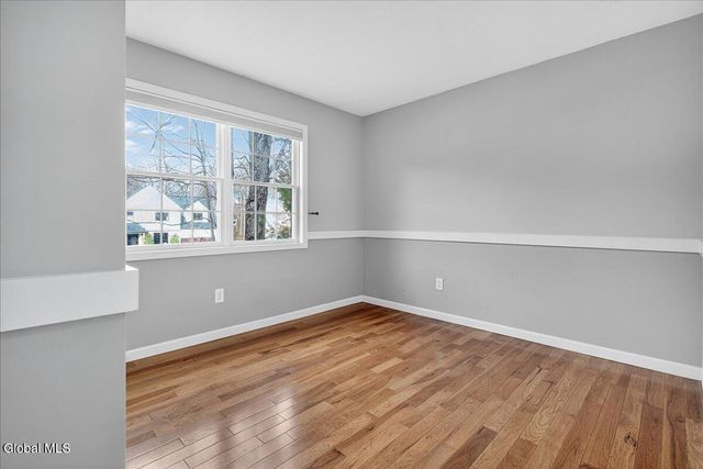 15 Coneflower Court, Malta, NY 12020