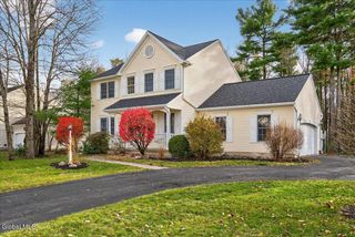 15 Coneflower Court, Malta, NY 12020