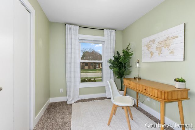 3551 Auburn Avenue, Grand Rapids, MI 49525