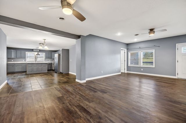 6940 S York Hwy, Clarkrange, TN 38553