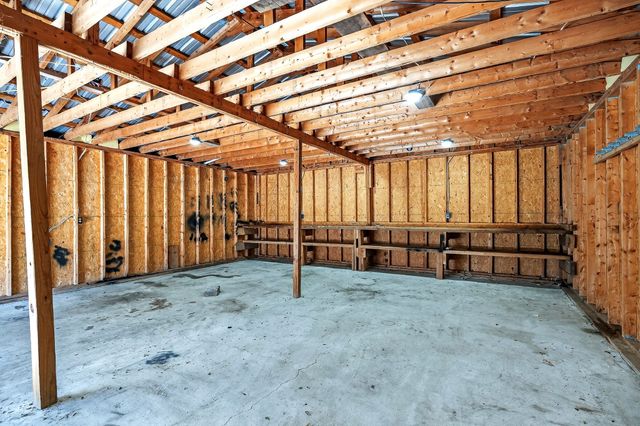 6940 S York Hwy, Clarkrange, TN 38553