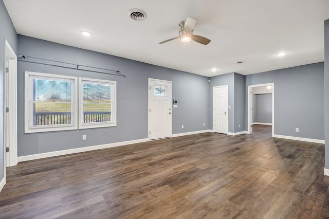 6940 S York Hwy, Clarkrange, TN 38553