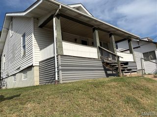 8659 Natural Bridge Road, St Louis, MO 63121