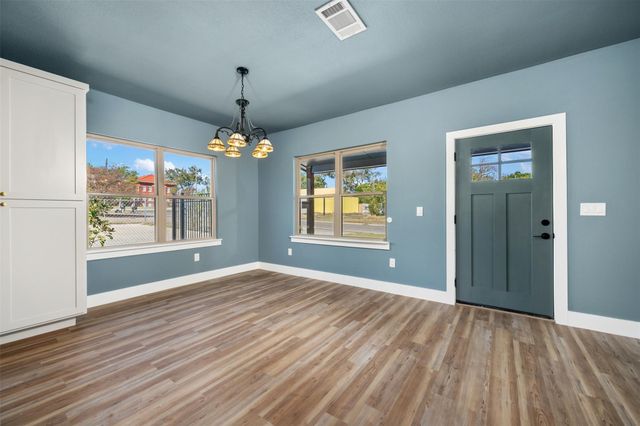 1205 W Avenue G, Temple, TX 76504