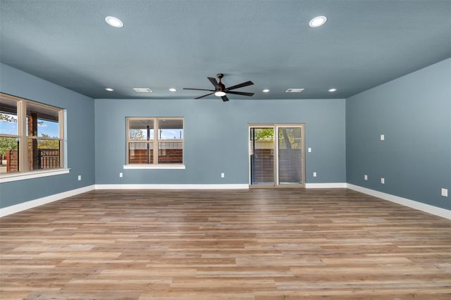 1205 W Avenue G, Temple, TX 76504