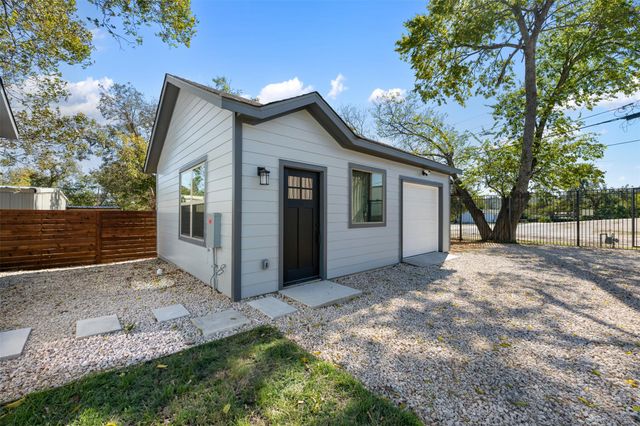 1205 W Avenue G, Temple, TX 76504